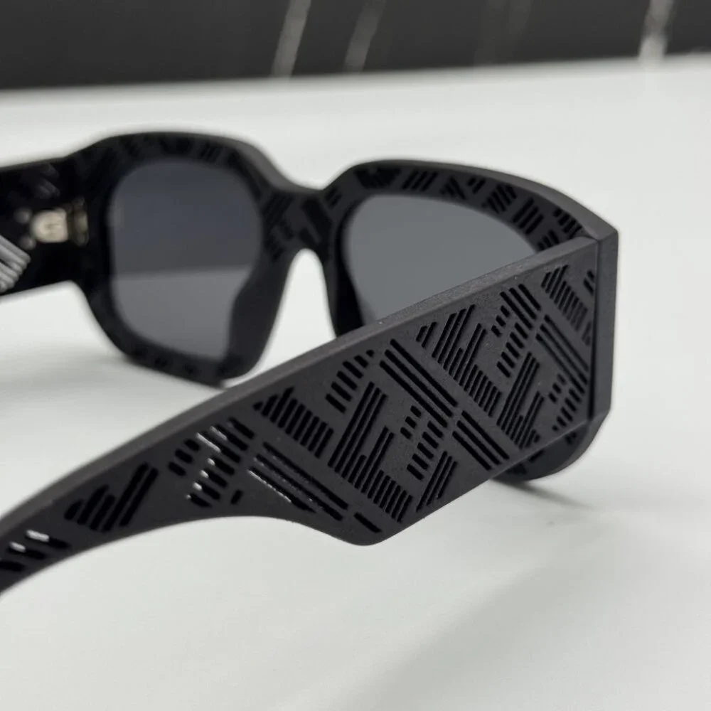 NEW FE40113I 02A FENDI SUNGLASSES MATTE BLACK UNISEX EYEWEAR FENDI